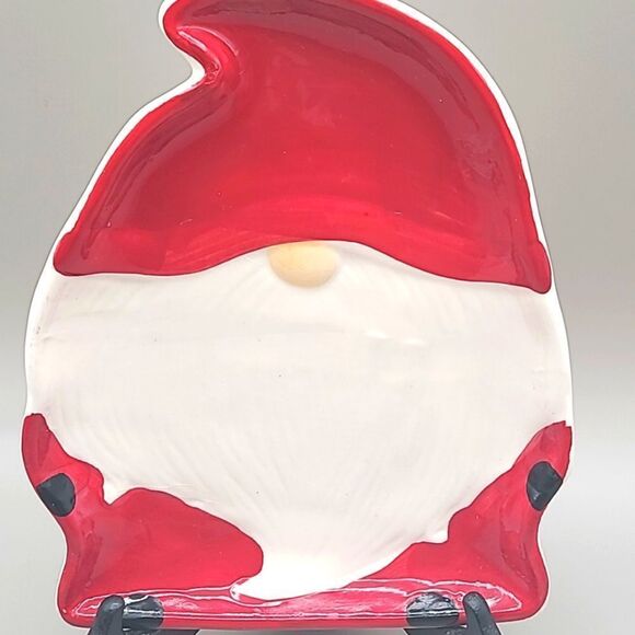 Gnome Red & White Holiday Plate - Picture 2 of 3